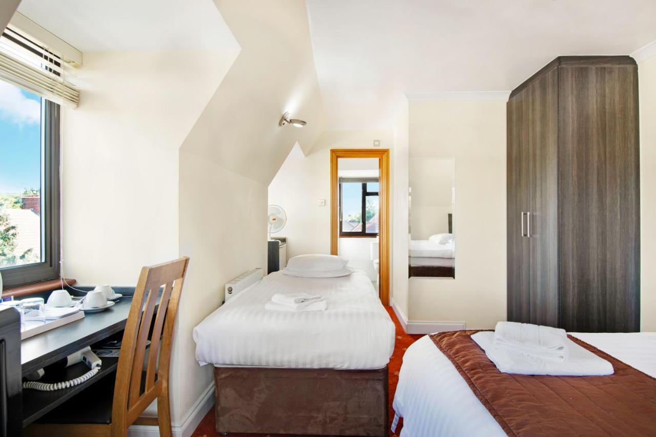 The Brent Hotel - London - Wembley Хароу Екстериор снимка
