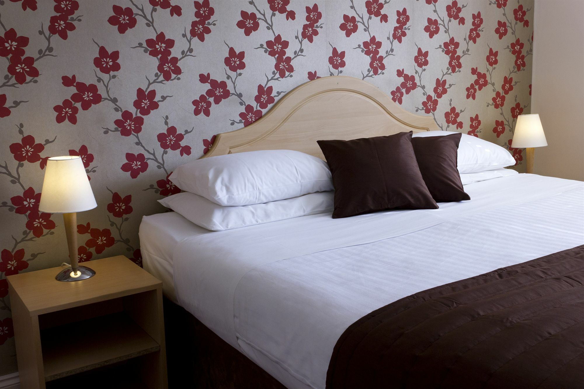 The Brent Hotel - London - Wembley Хароу Екстериор снимка