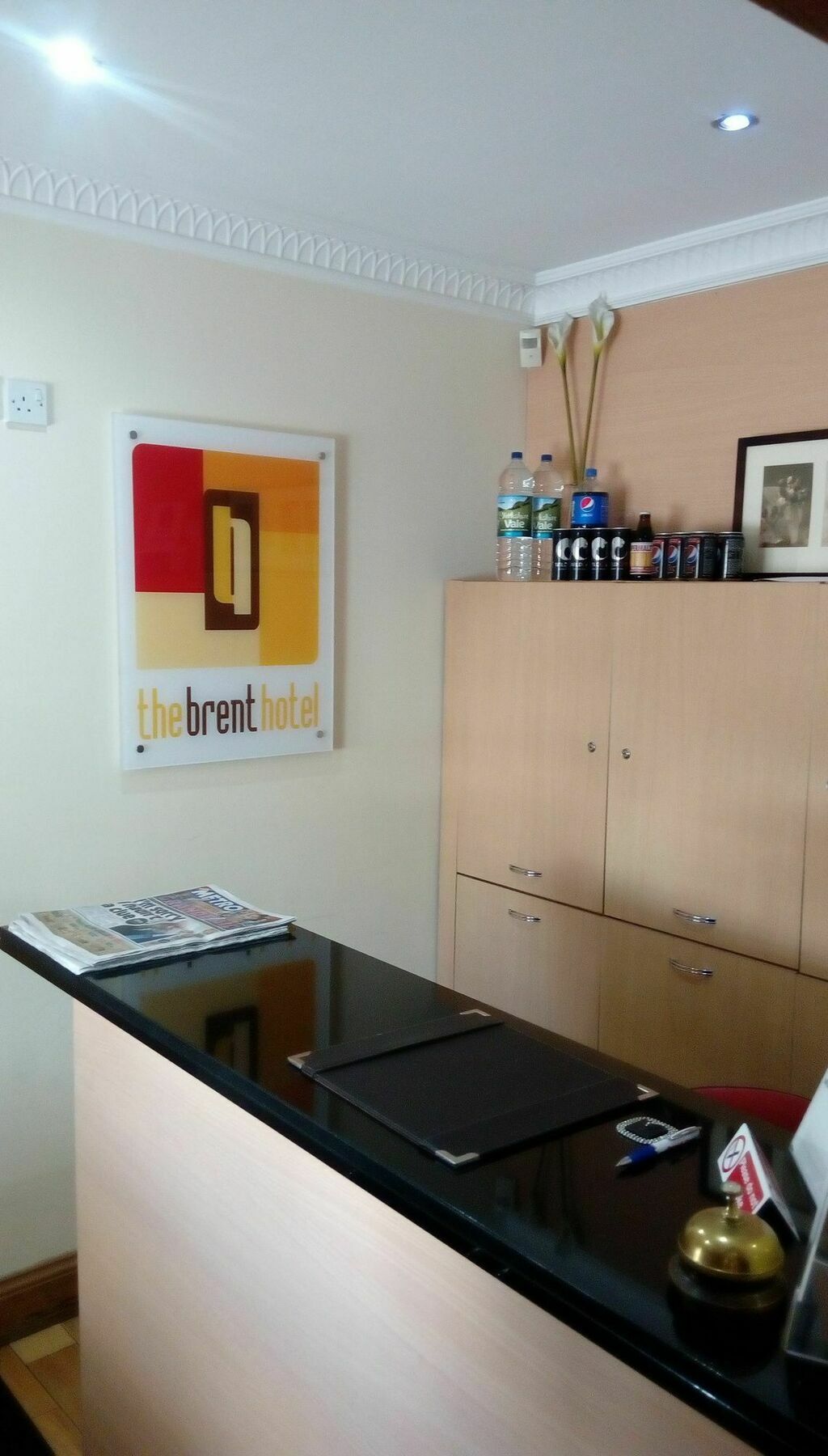 The Brent Hotel - London - Wembley Хароу Екстериор снимка